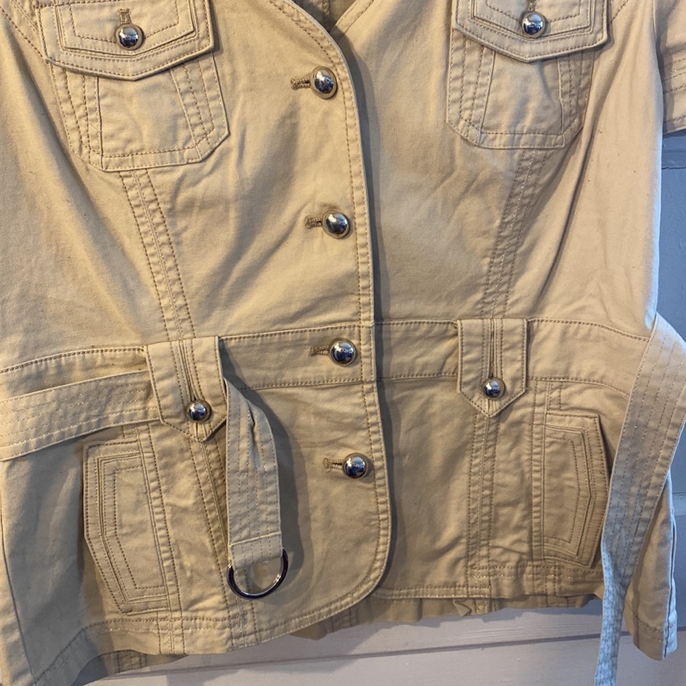 Short-sleeve Jacket - Picture 3 of 5